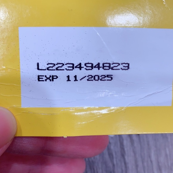 NEW banana boat kids' sunscreen with spf 60 240ml - Picture 4 of 6